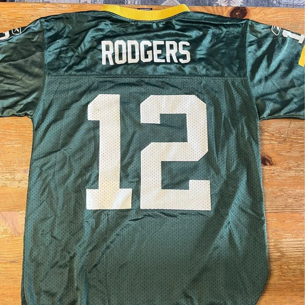 Green Bay Packers Aaron Rodgers Jersey Reebok Youth M 10-12 NFL Green Shirt